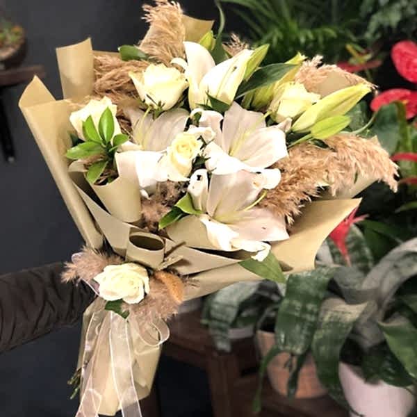  Marmaris Çiçekçi - Premium White Bouquet