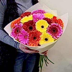  Marmaris Çiçek Siparişi - Renkli Şık Gerbera Buketi