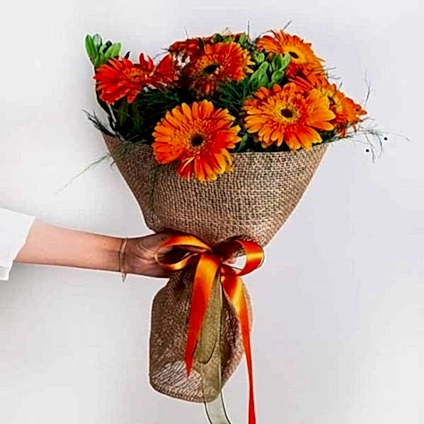  Marmaris Çiçek Siparişi - Turuncu Gerbera Buketi